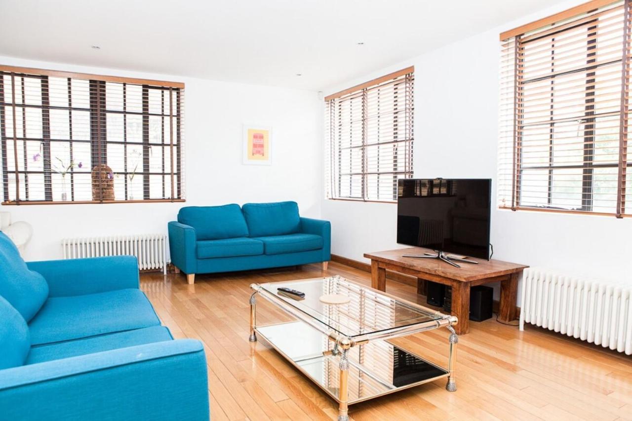 Spectacular 4-bedroom Close To Eye Londra