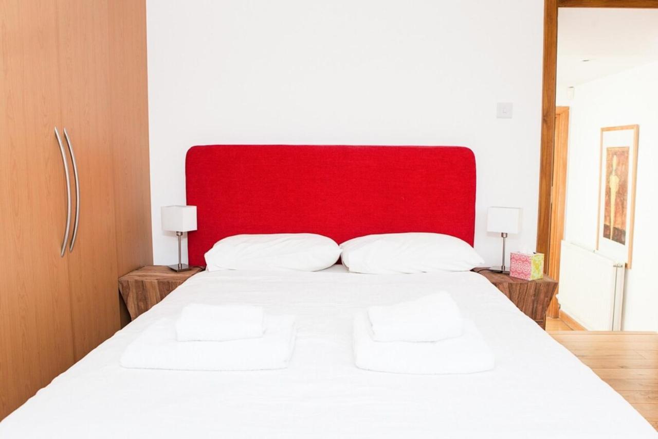 Apartament Spectacular 4-bedroom Close To Eye