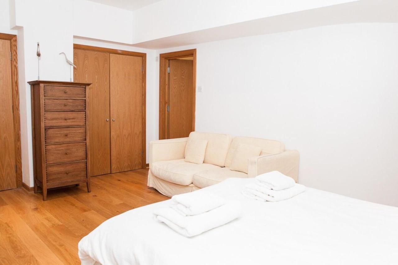 Apartament Spectacular 4-bedroom Close To Eye