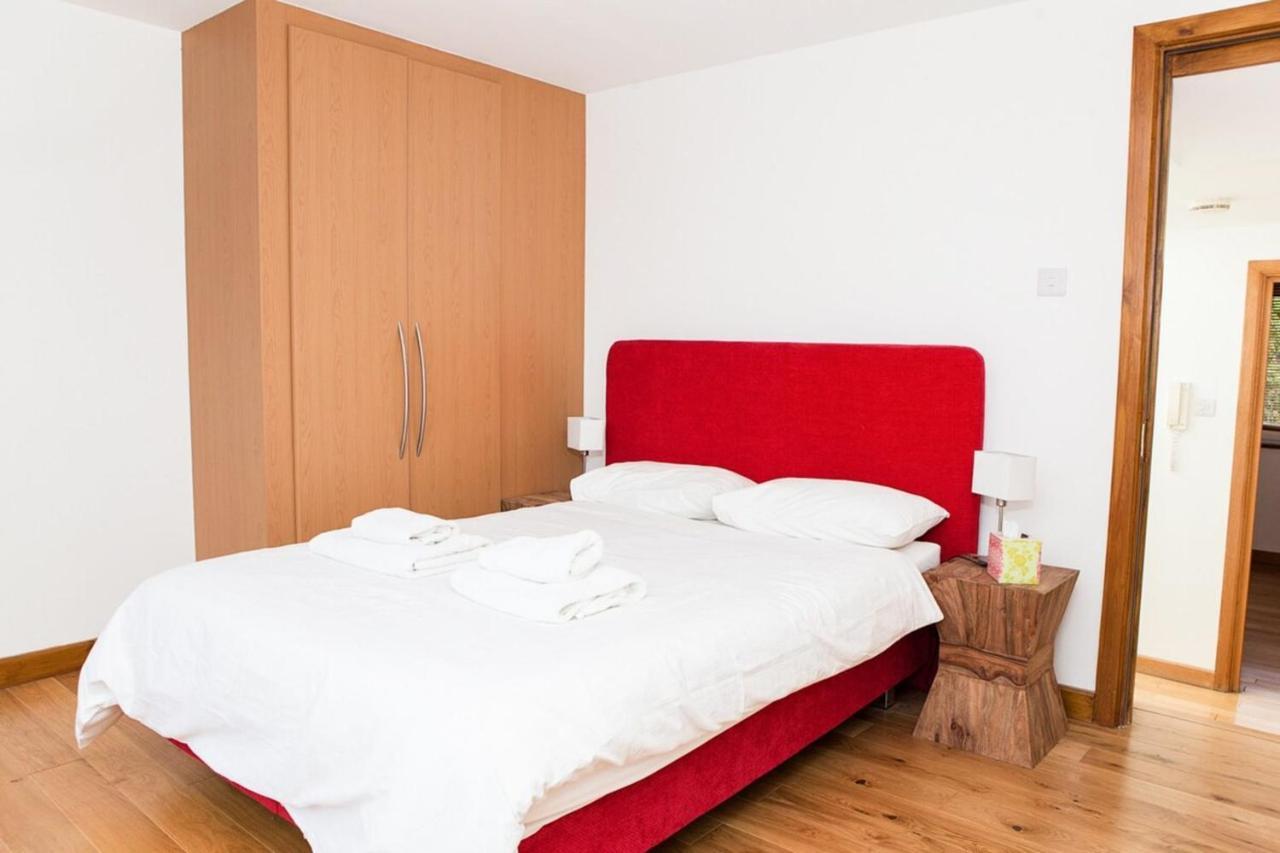 Spectacular 4-bedroom Close To Eye Apartament