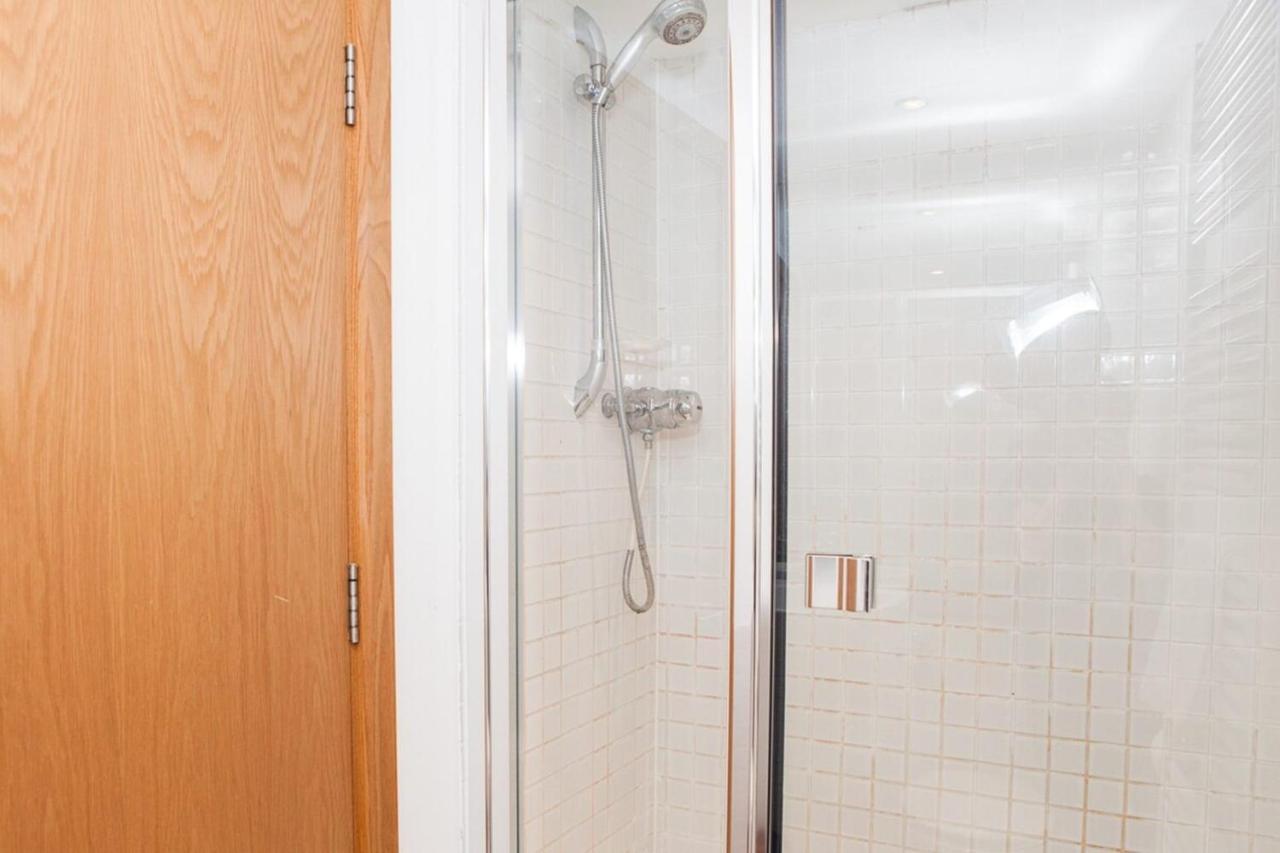 Spectacular 4-bedroom Close To Eye Apartament *