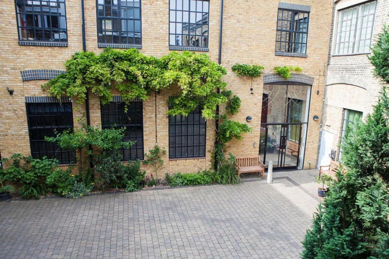 Spectacular 4-bedroom Close To Eye Apartament Londra